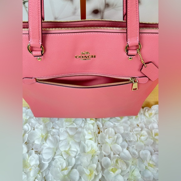 Coach Gallery Tote Shoulder Bag In Pink Taffy with Gold Accents - Picture 14 of 14